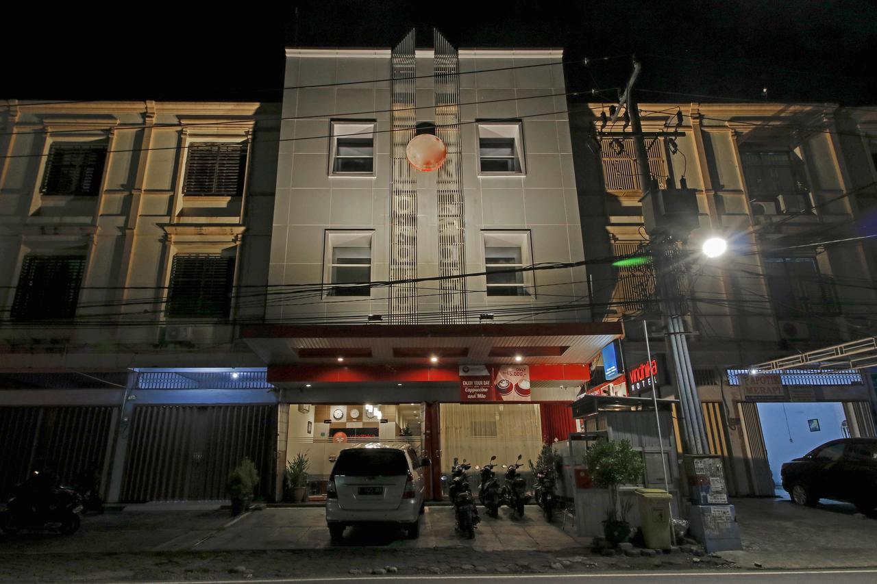 Reddoorz @ Jalan Gunung Merapi Makassar Exterior photo